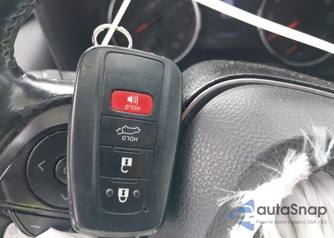 2019 Toyota Rav4 Xle from USA, damaged, VIN JTMP1RFV2KD021348